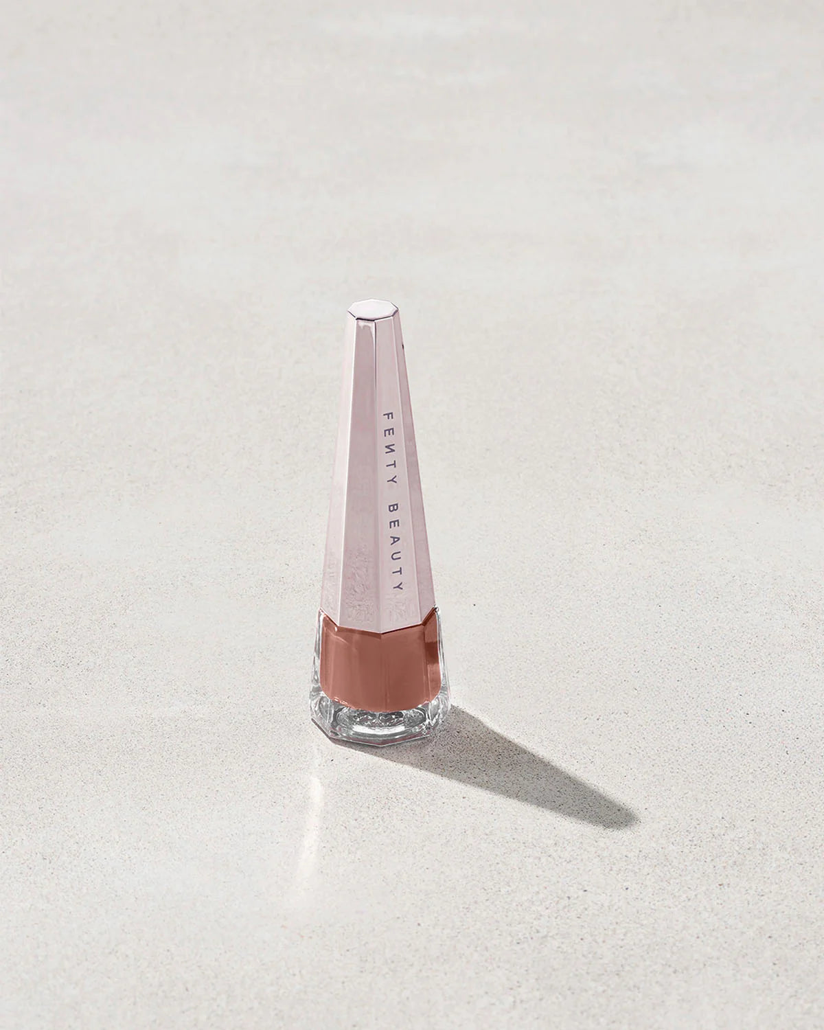 Fenty Beauty Lip Paint (MINI) tono UNVEIL