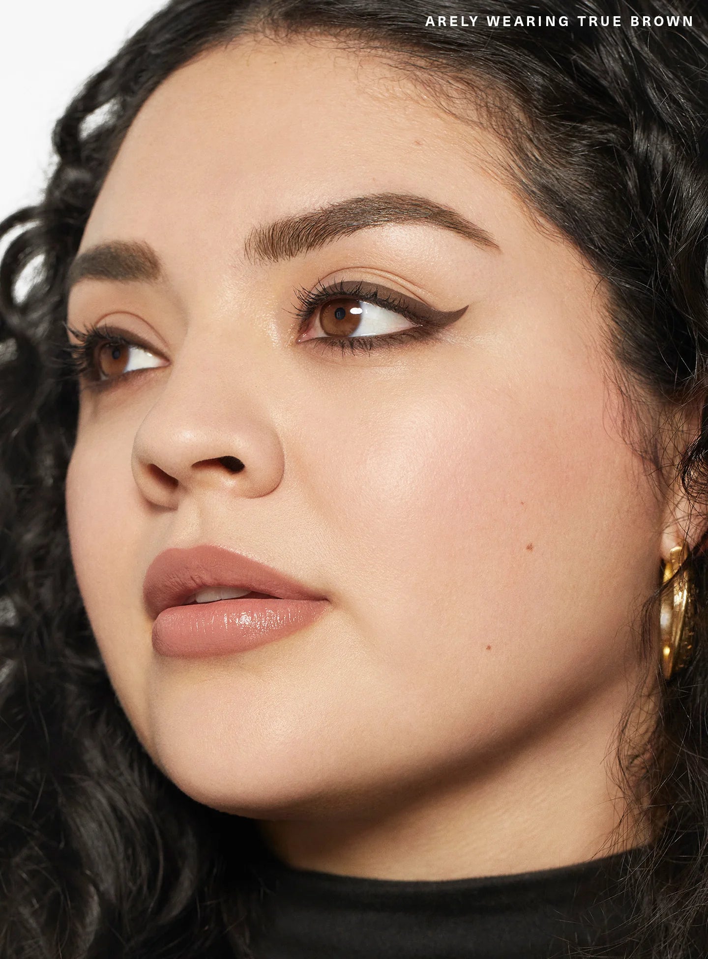 Rare Beauty Perfect Strokes Longwear Gel Eyeliner tono TRUE BROWN